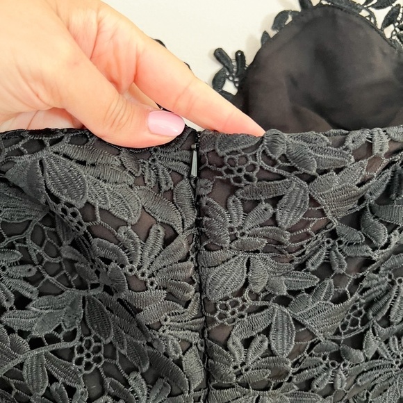 NWT SAU LEE Lace Off Shoulder Cocktail Black Asymmetric Midi Dress Sz 4 - Picture 6 of 9